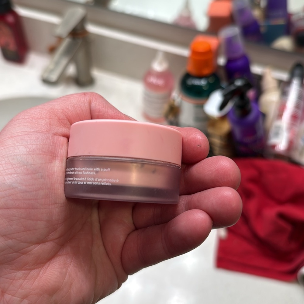 One size setting powder - Picture 3 of 3